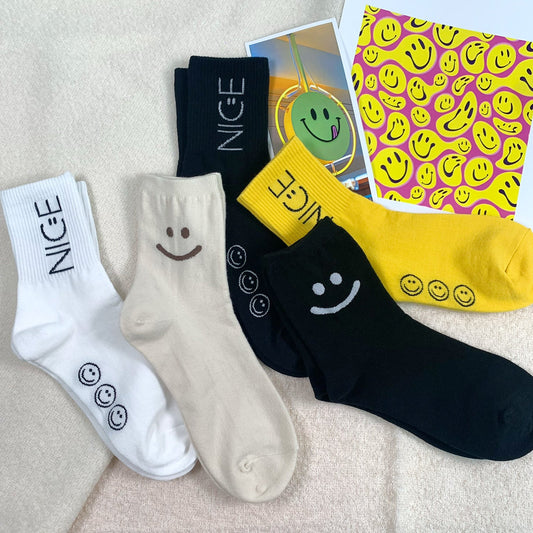 Women's Crew Nice Smile Socks - 5/PK