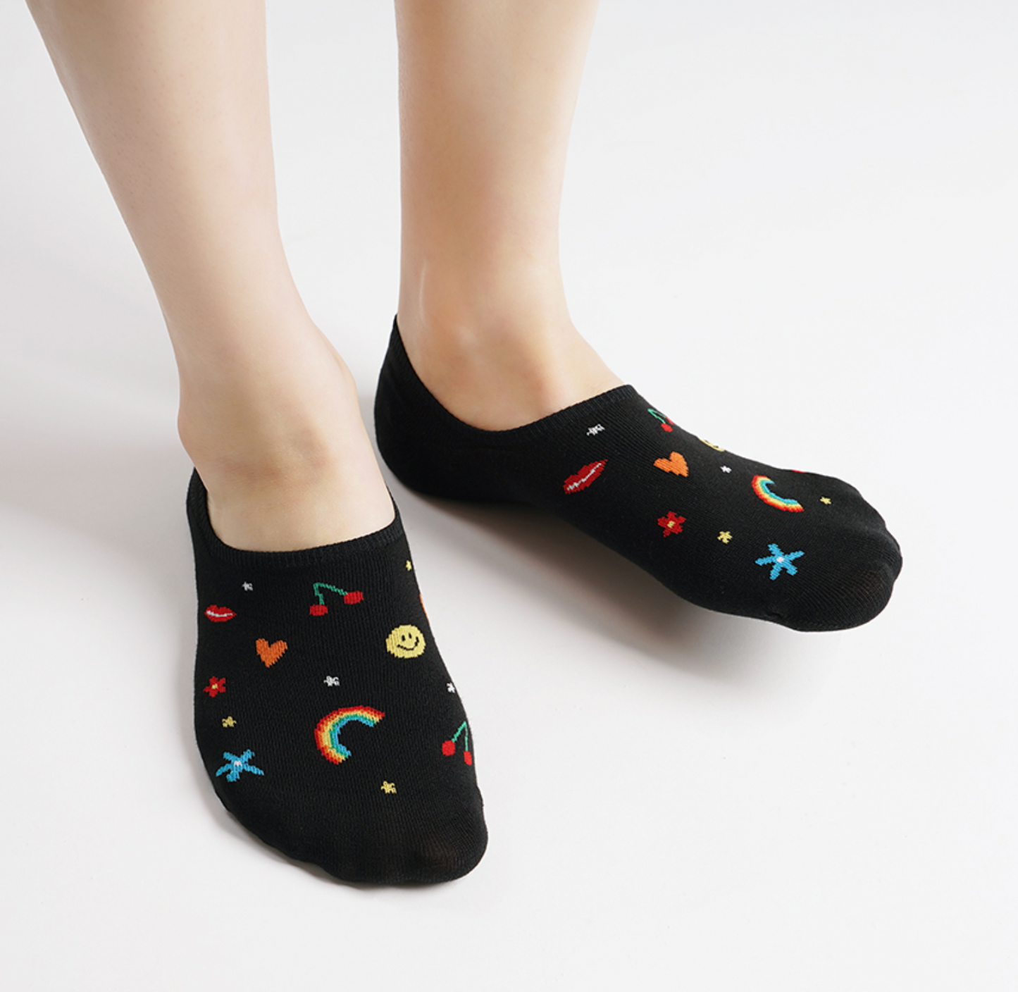 Women's No Show Rainbow Day Socks - 2 PK