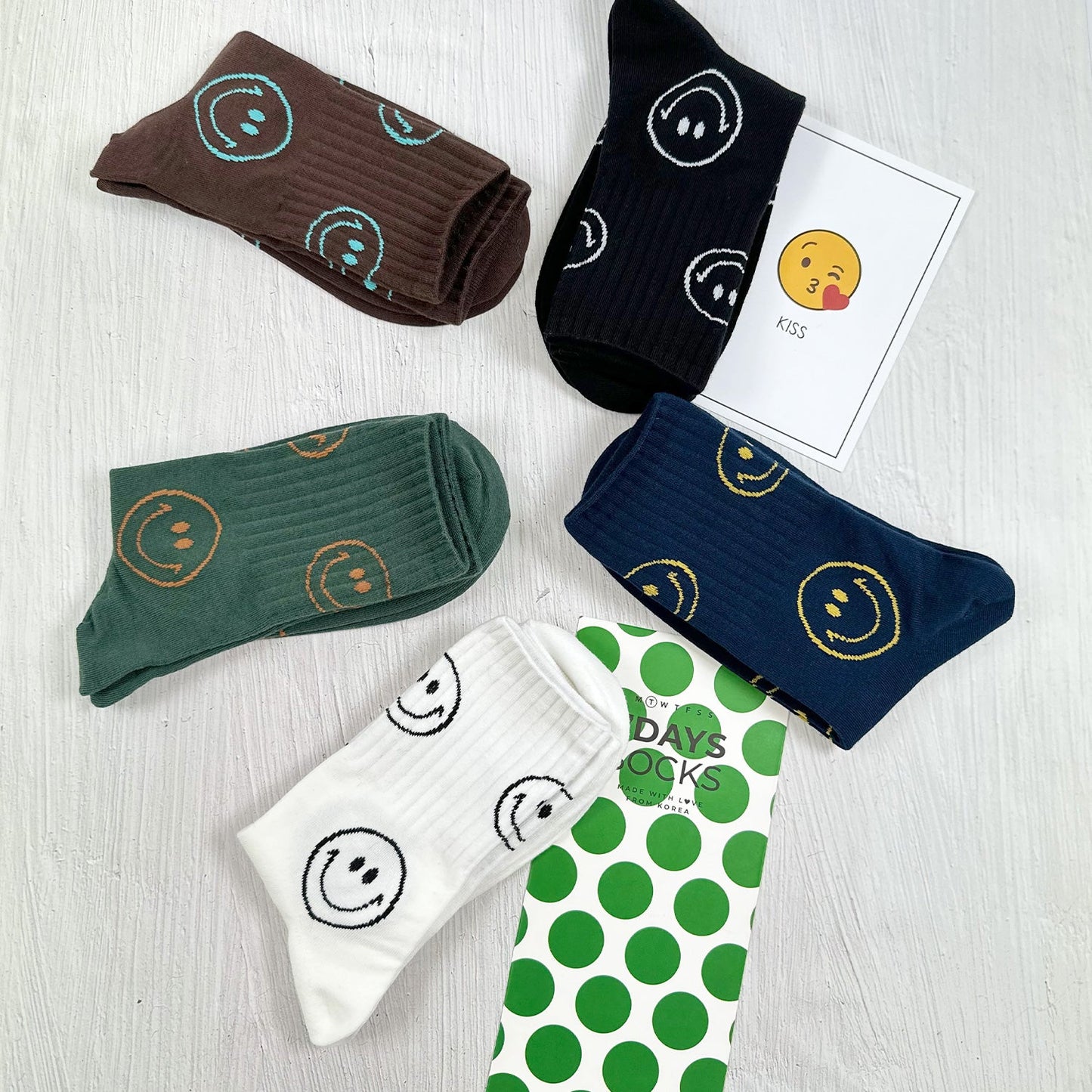 Men's Classic Crew Smile Socks - 5 PK