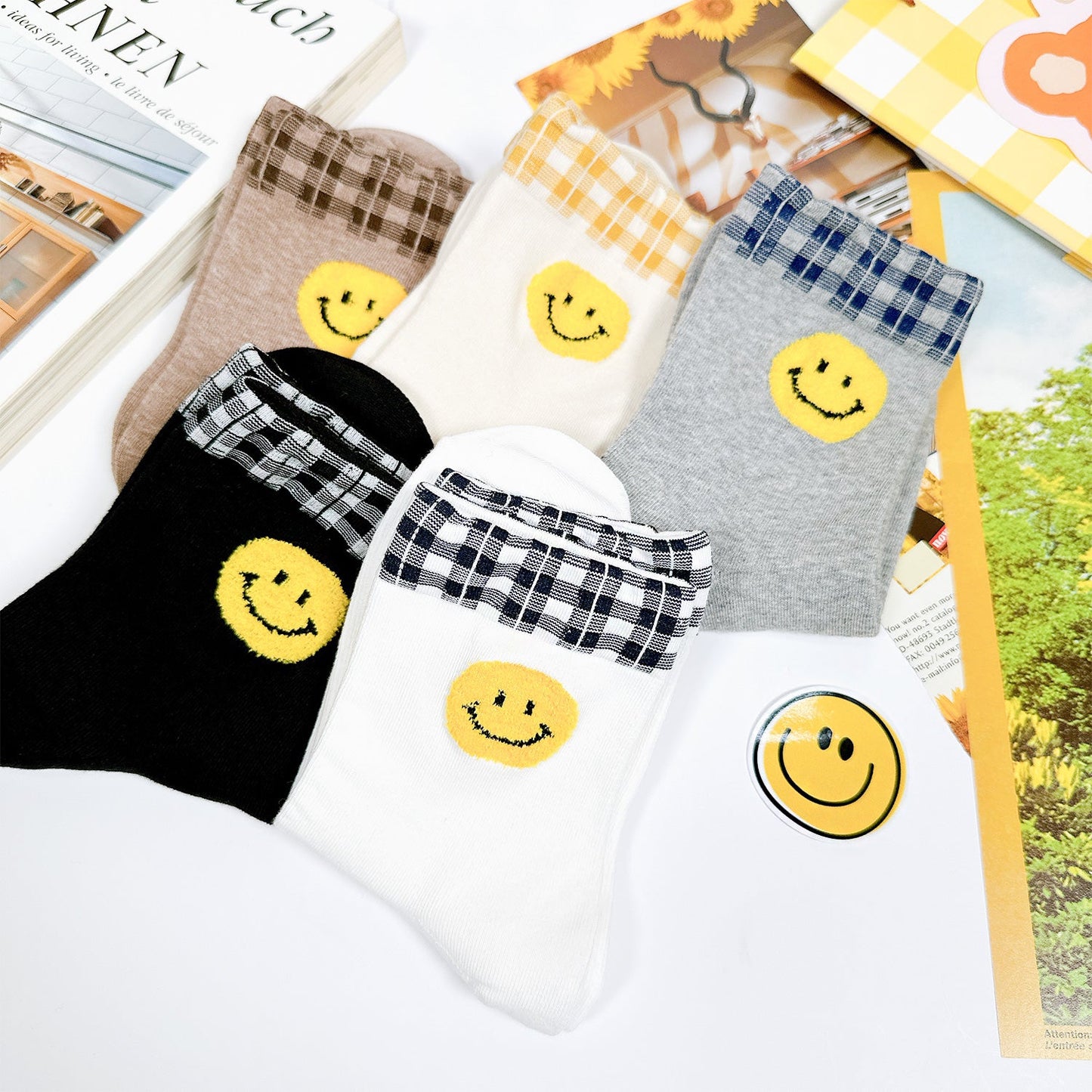 Women's Crew Smile Face Socks - 5 PK