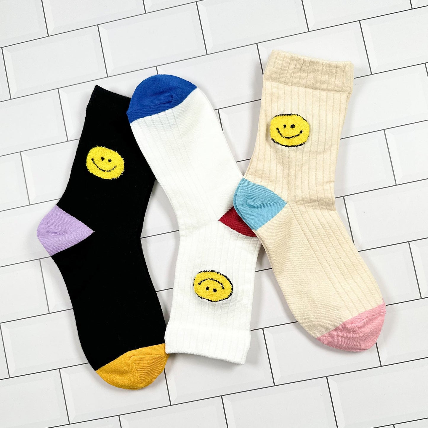 Women's Crew Color Smile Day Socks - 3/PK