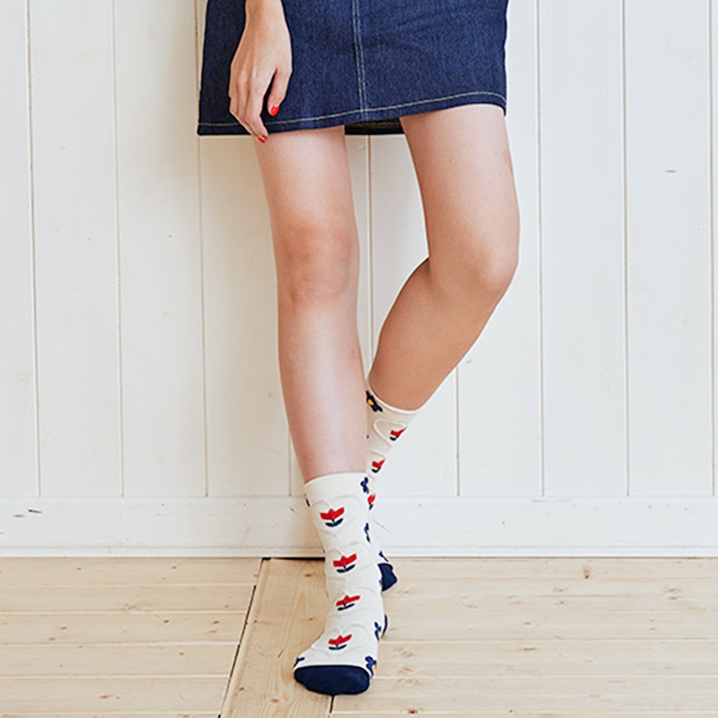 Women's Crew Heart Flower Deco Socks - 4 PK