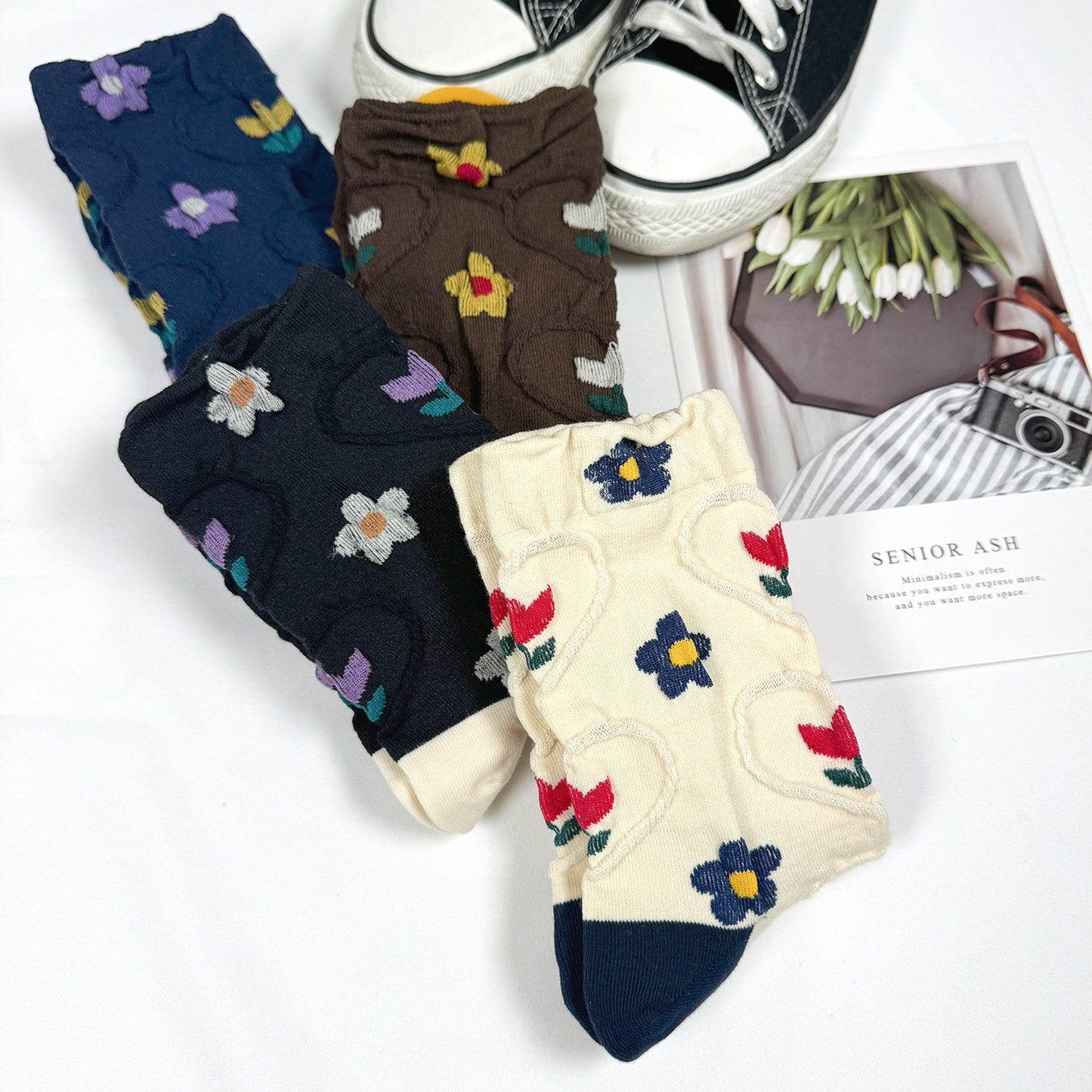 Women's Crew Heart Flower Deco Socks - 4 PK