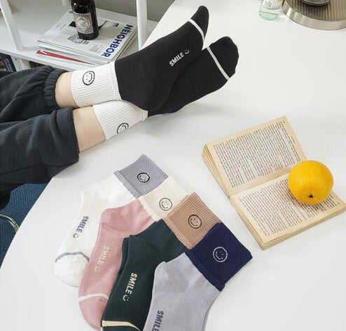 Women's Crew Daily Smile Socks - 5/PK