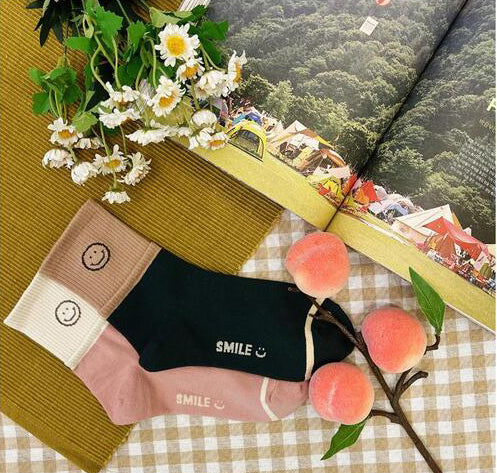 Women's Crew Daily Smile Socks - 5/PK
